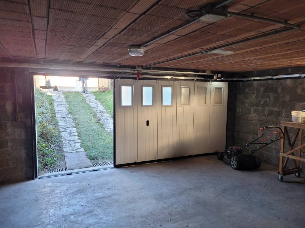 porte de garage latérale motorisée (2)